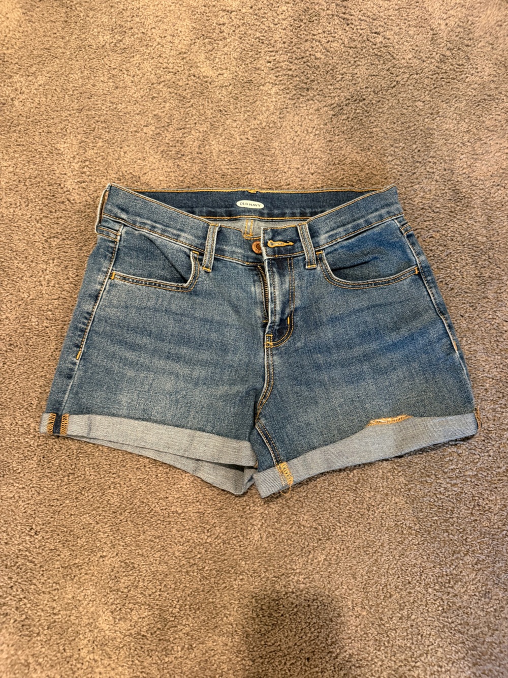 Old Navy Light Blue Denim Rolled-Hem Women’s Shorts
